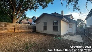 Building Photo - 9411 Gillcross Way