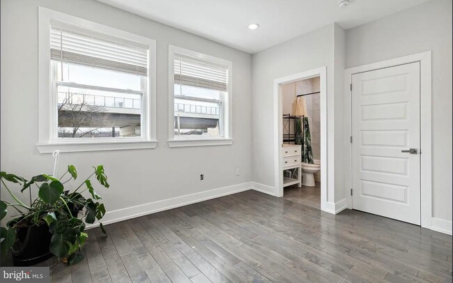 Building Photo - 2813 Tilton St