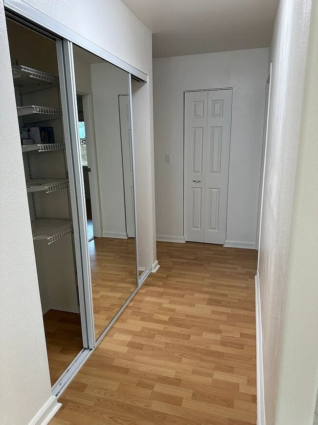 Building Photo - Spacious, 4 bedroom 2 bath single family home in Mililani located on a cul de sac.