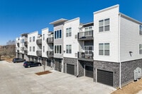 Building Photo - The Parker CLO