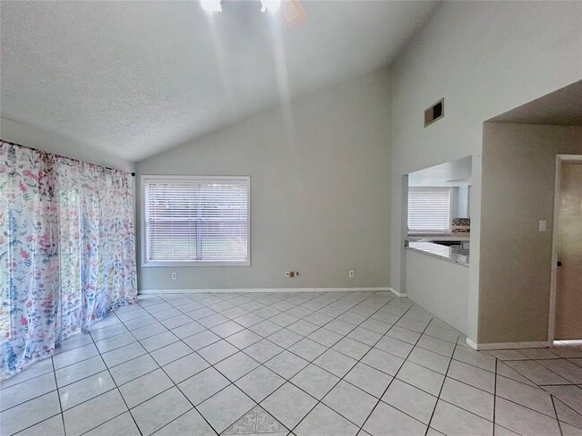 Building Photo - 18519 Sweetjasmine Ln