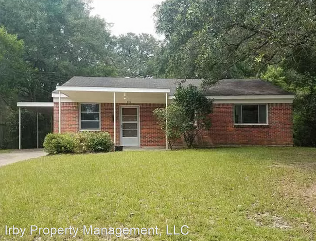 Primary Photo - 3 br, 1 bath House - 460 Seabreeze Road East