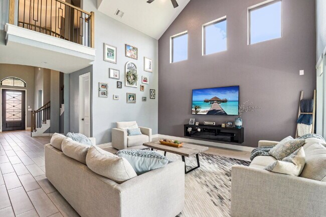 Building Photo - "Spacious 5-Bed Oasis with 4.5 Baths – You...