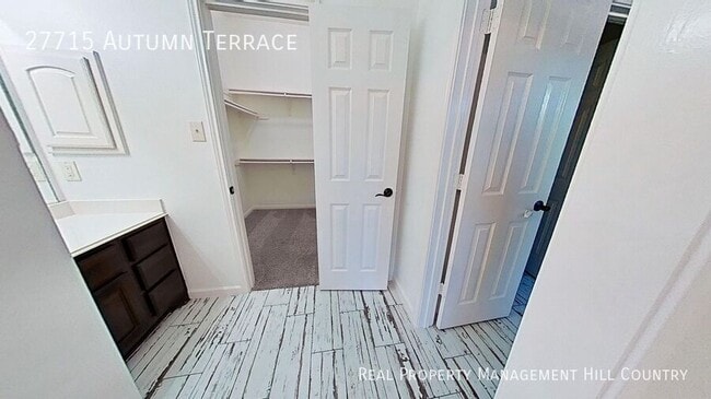 Building Photo - 27715 Autumn Terrace