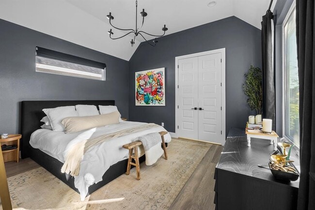 Building Photo - 404 Powell Cir