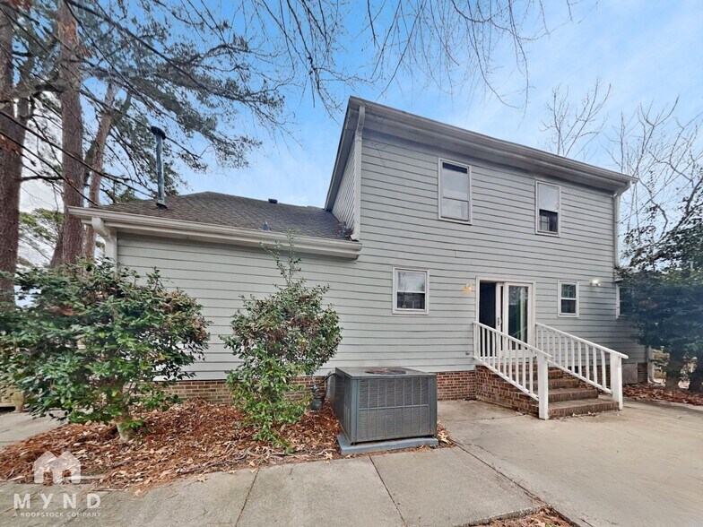 Building Photo - 3677 Wickersham Way