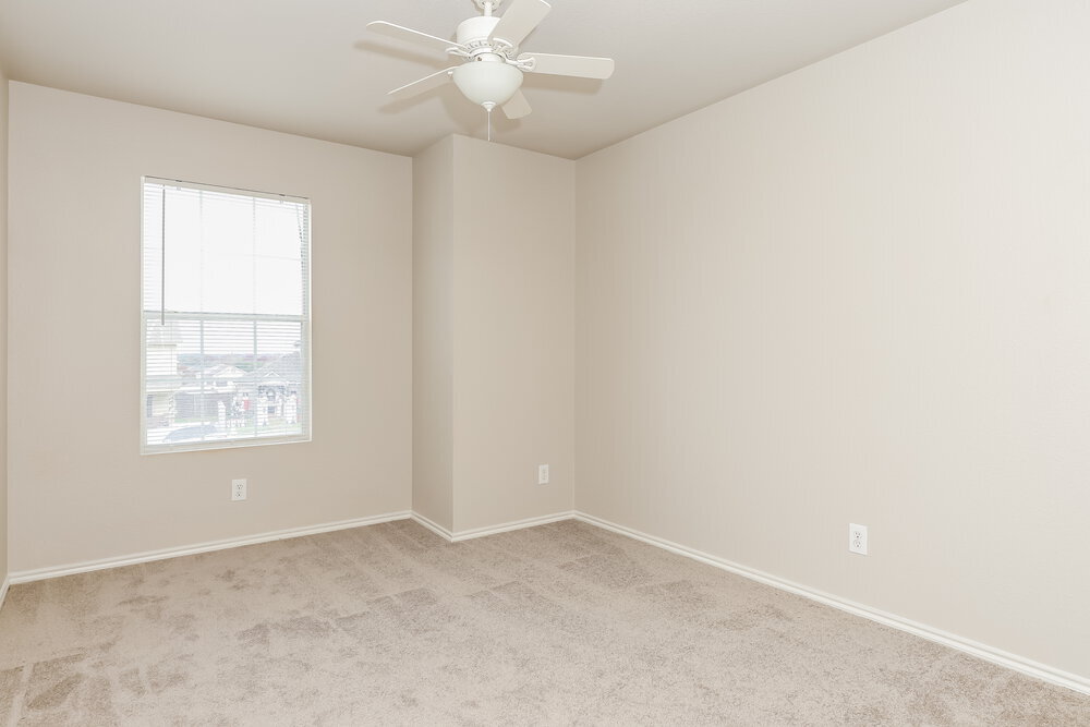 Building Photo - 113 Sunrise Falls