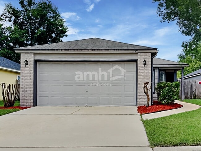 Primary Photo - 1520 Irishwood Ct