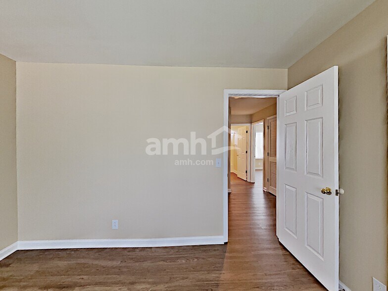 Building Photo - 309 Kentons Way