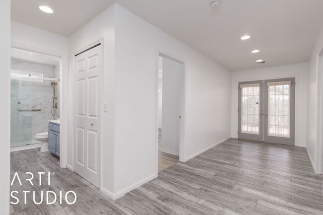 Building Photo - Beautiful 4-bedroom home!