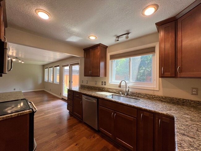 Building Photo - Elegant Four Bedroom Home