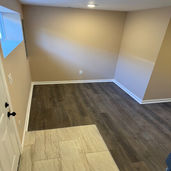 Building Photo - 4820 Hayes St NE