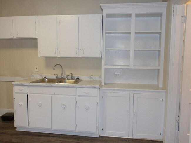 Building Photo - 538 N 26th St