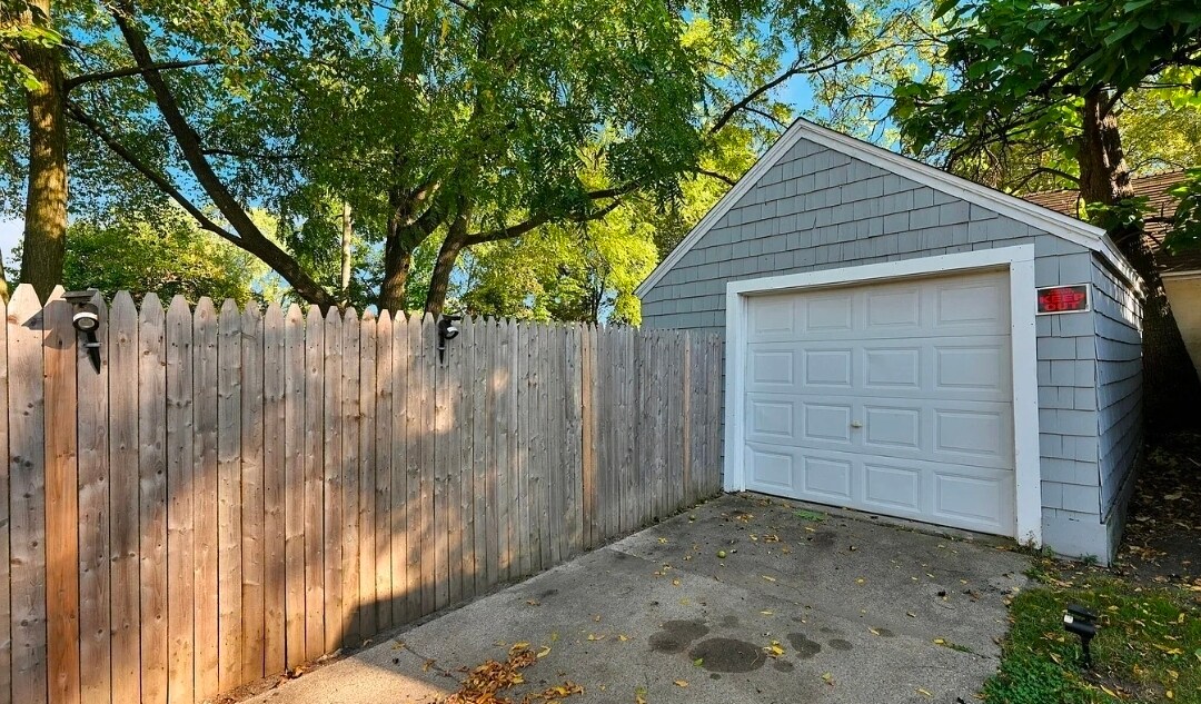 Building Photo - 1408 E Oakland Ave