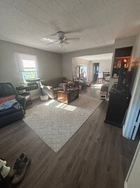 Building Photo - 2 Bed 1 Bath Home for RENT