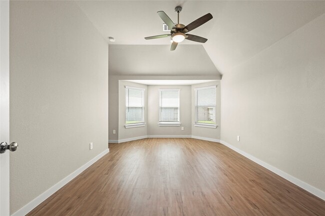 Building Photo - 10012 Lone Star Lndg Blvd