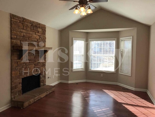 Building Photo - 101 Christine Ct