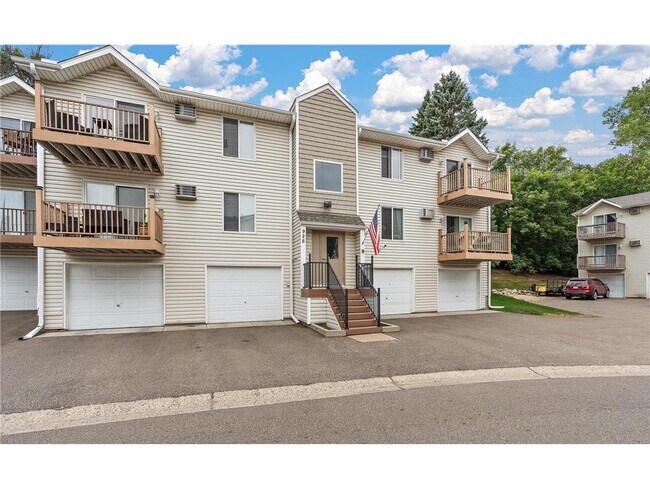 Building Photo - 926 Wescott Trail