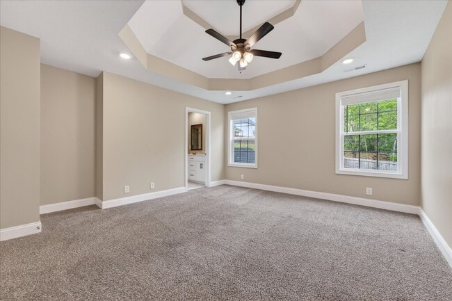 Building Photo - Pet Friendly Three Bedroom!