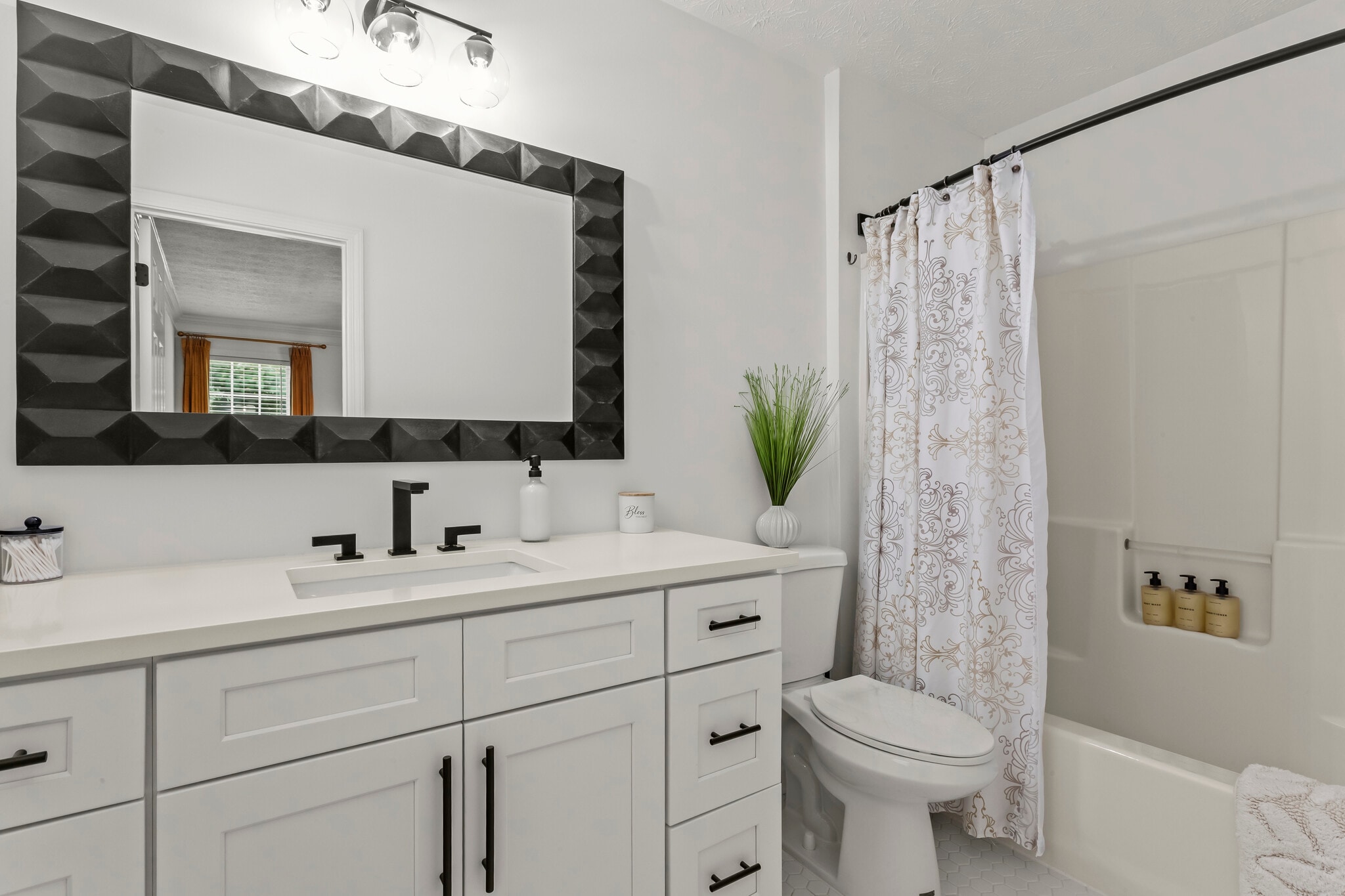 Master Bath - 161 Weatherstone Dr