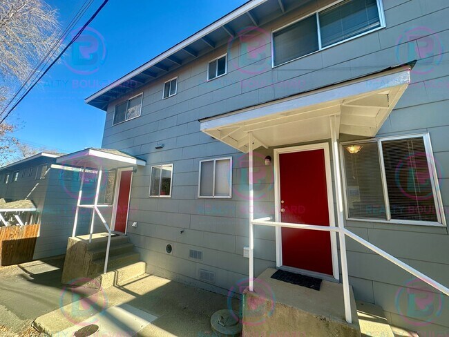 Building Photo - Delightful One-Bedroom + Office Near Idlewild Park