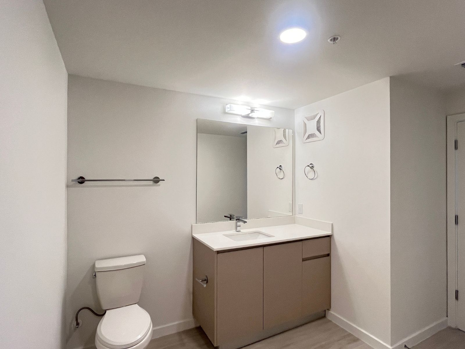 Building Photo - 5579 Millenia Park Blvd