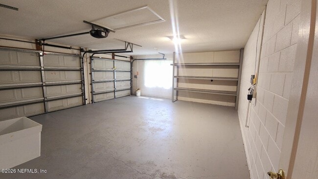 Building Photo - 31 Eastmoor Ln