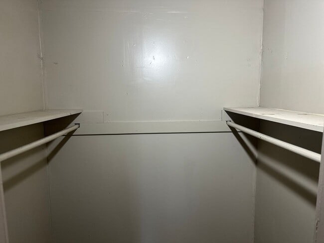 Building Photo - 3-Bed, 2-Bath Springdale Home with Split F...