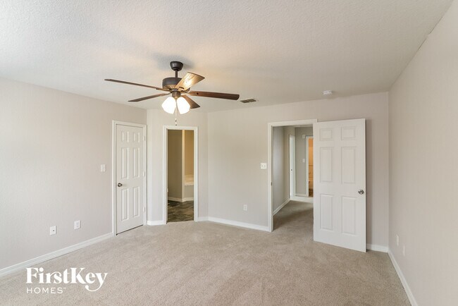 Building Photo - 5858 Blonde Canyon