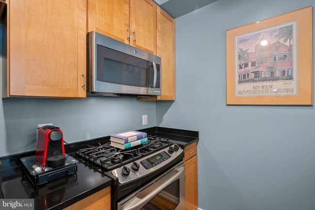 Building Photo - 2020 12th St NW
