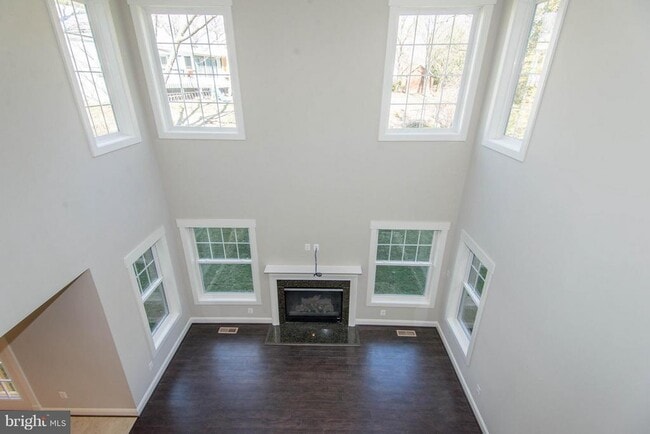 Building Photo - 7408 Bethune St