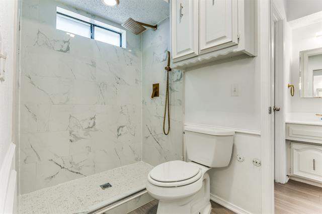Building Photo - 3840 Silverstone Dr
