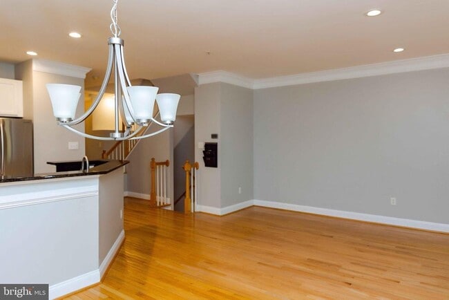 Building Photo - 6029 Blue Point Ct