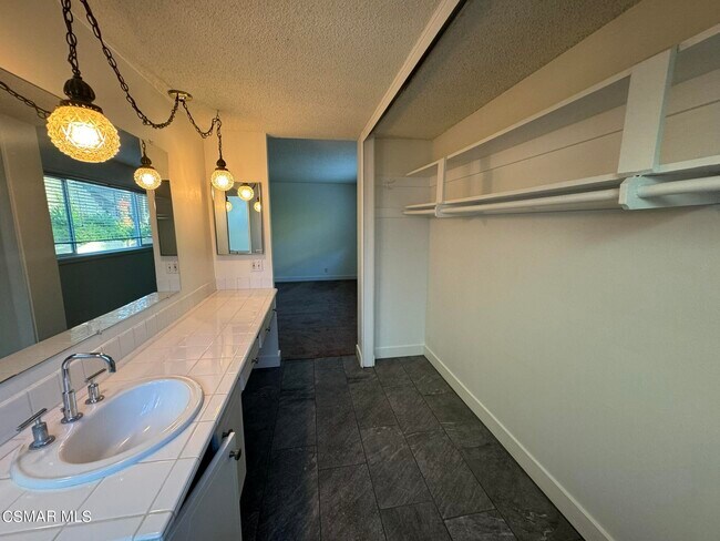 Building Photo - 2261 Birchfield St