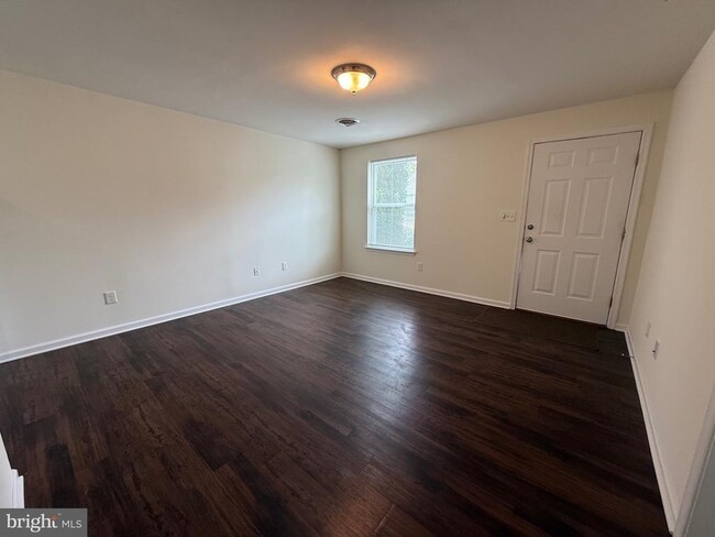 Building Photo - 273A Pennsville Pedricktown Rd