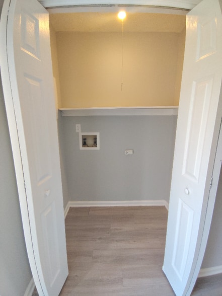 Building Photo - 22 Fonda Dr