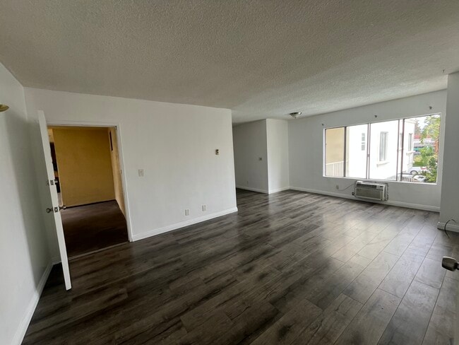 Building Photo - 1417 S Atlantic Blvd