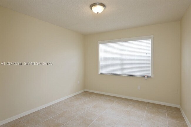 Building Photo - 11255 SW 143rd Ct