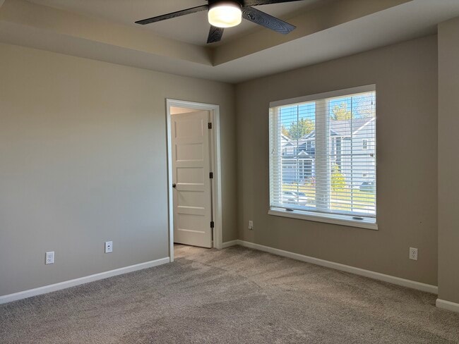 Building Photo - 620 Sugar Maple Ln