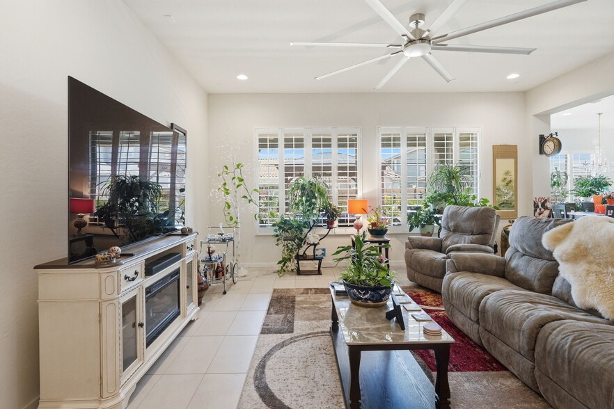 Building Photo - 22536 E San Tan Blvd