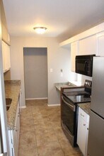 Building Photo - 1604 Summer Creek Ct