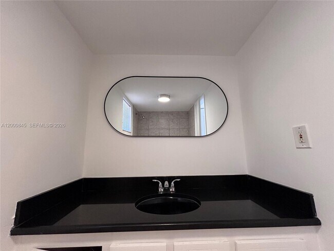 Building Photo - 403 NW 68th Ave