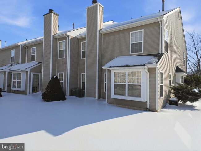 Building Photo - 56 Camellia Ct