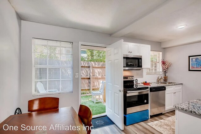 Building Photo - Rent a Community..Prime Location