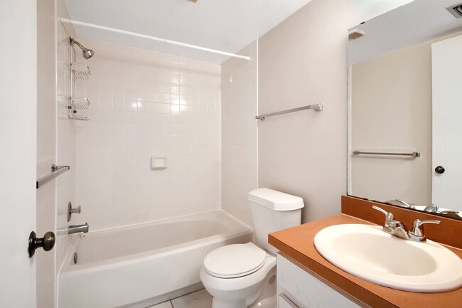 Building Photo - 38 Tarragona Ct