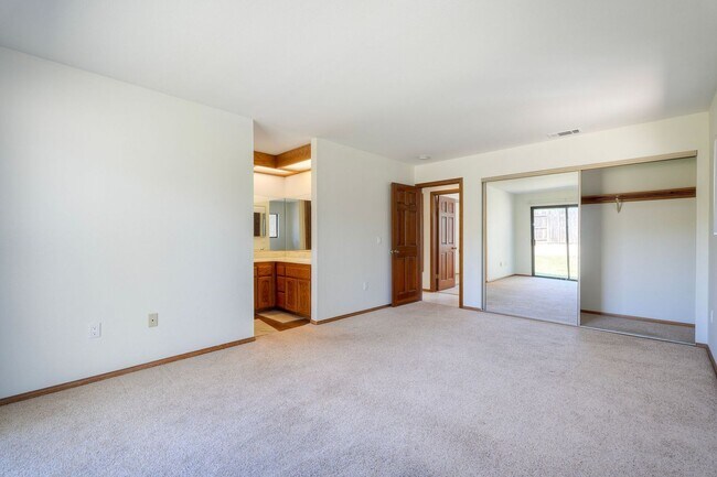 Building Photo - Corner Lot 4BR with Vaulted Ceilings & Big Yard