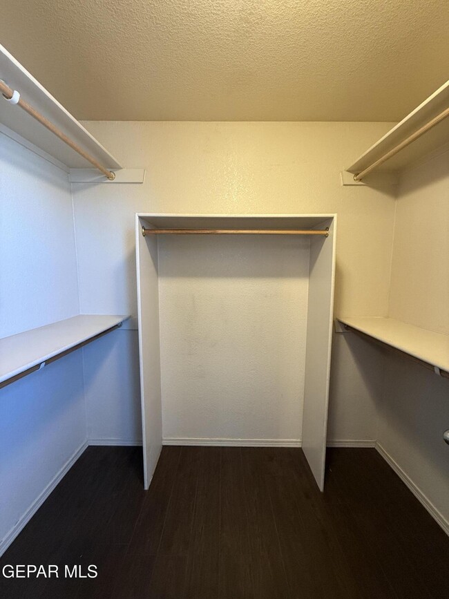 Building Photo - 12557 Paseo Lindo Dr