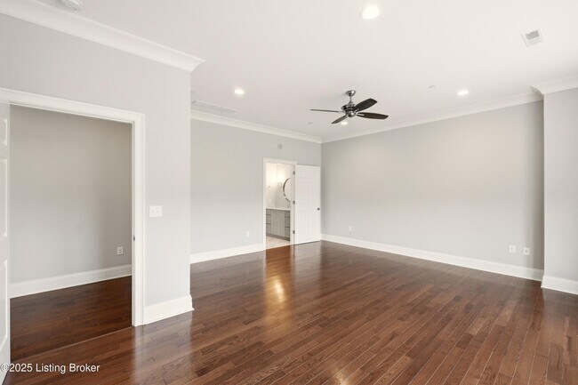 Building Photo - 6600 Seminary Woods Pl