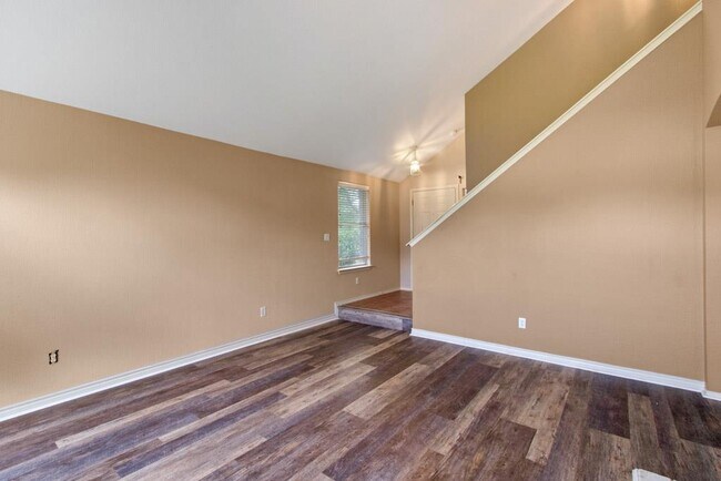 Building Photo - 1810 W Pflugerville Pkwy
