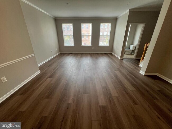Building Photo - 18023 Calabar Dr